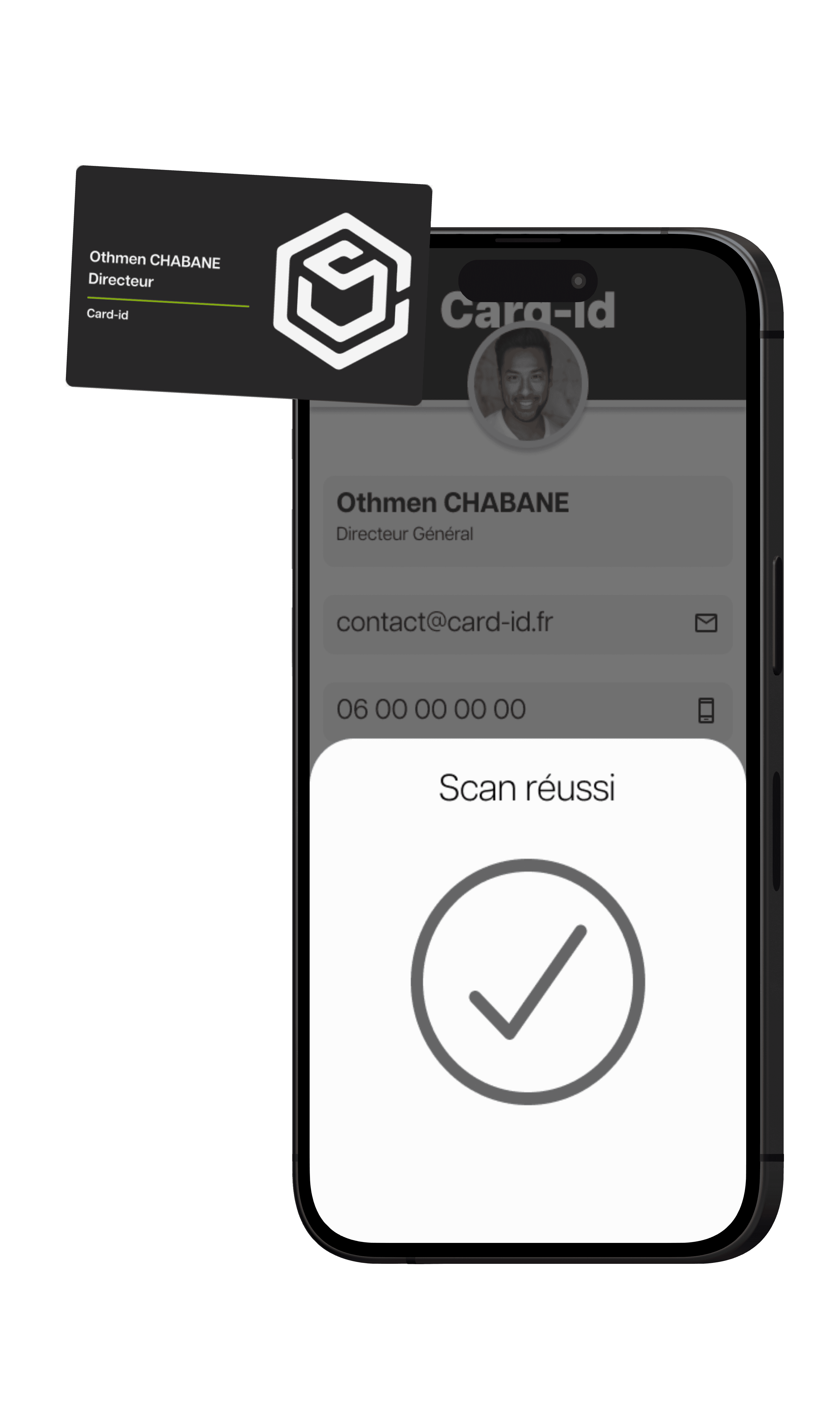 image d'un telephone qui scan une de nos carte de visite